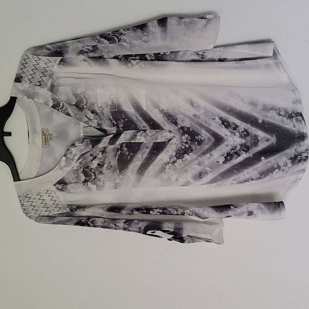 One World 3/4 Sleeve Blouse